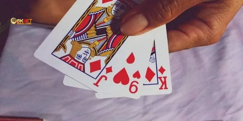 Cơ hội thắng lớn với mức cược đa dạng tại game bài cáo 8KBET